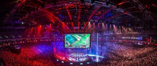 自己是女子 自己是女子