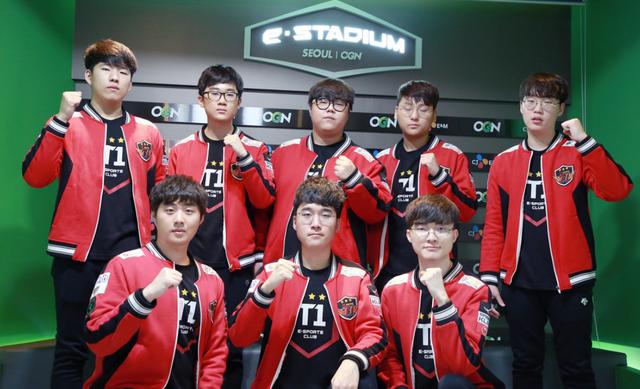 面对来自其 面对来自其