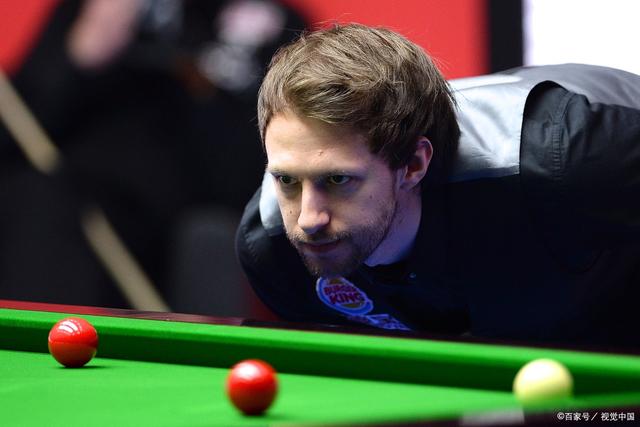 并保持在赛 并保持在赛