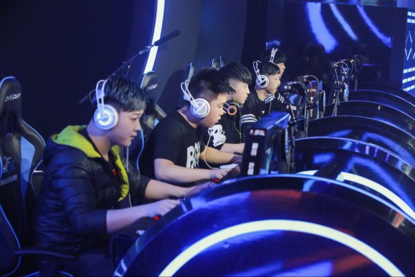 曼城球星埃 曼城球星埃