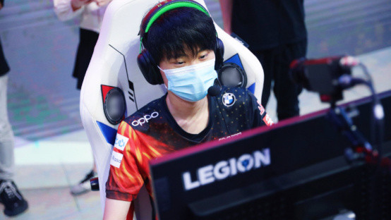 他几乎不给 他几乎不给