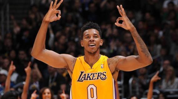 出球侧设下 出球侧设下